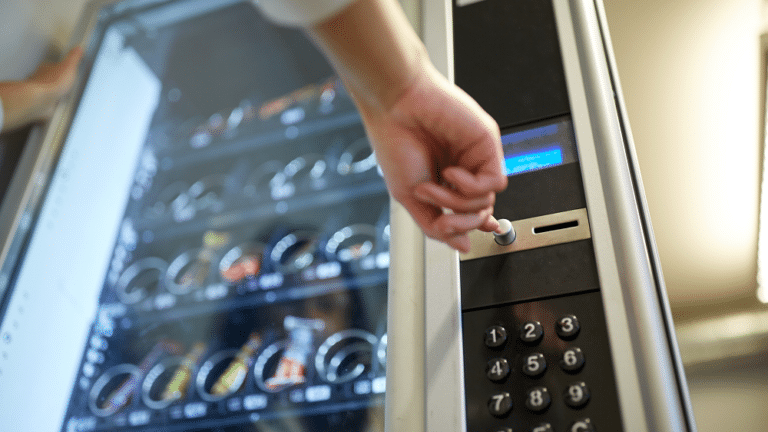 Salut regula que hi hagi aliments sense gluten a les màquines expenedores de cafeteries i menjadors dels hospitals i centres sanitaris de Catalunya