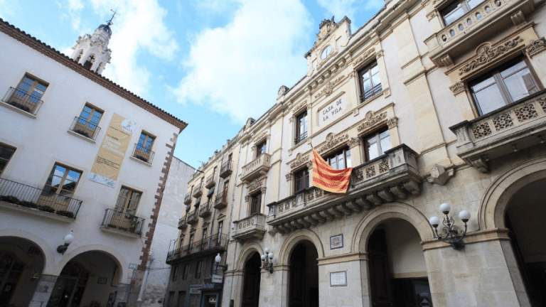 Valls aprova una moció per millorar l’accessibilitat alimentària de les persones amb celiaquia